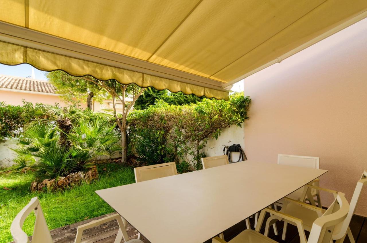 Charming House In Vilamoura With Shared Pool ภายนอก รูปภาพ