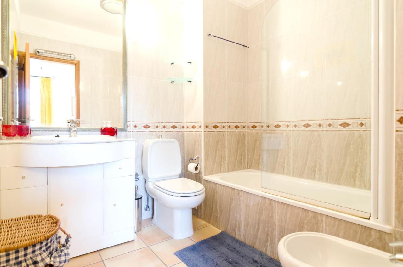 Charming House In Vilamoura With Shared Pool ภายนอก รูปภาพ